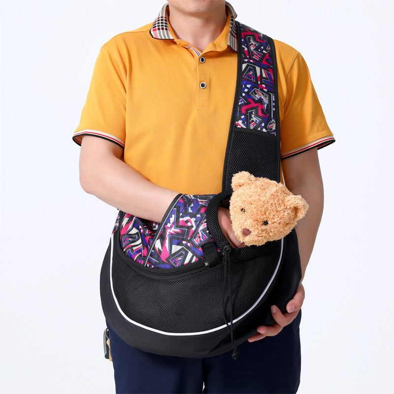 PawPorter™ Crossbody Bag – Stylish Pet Carrier for Outdoor Use
